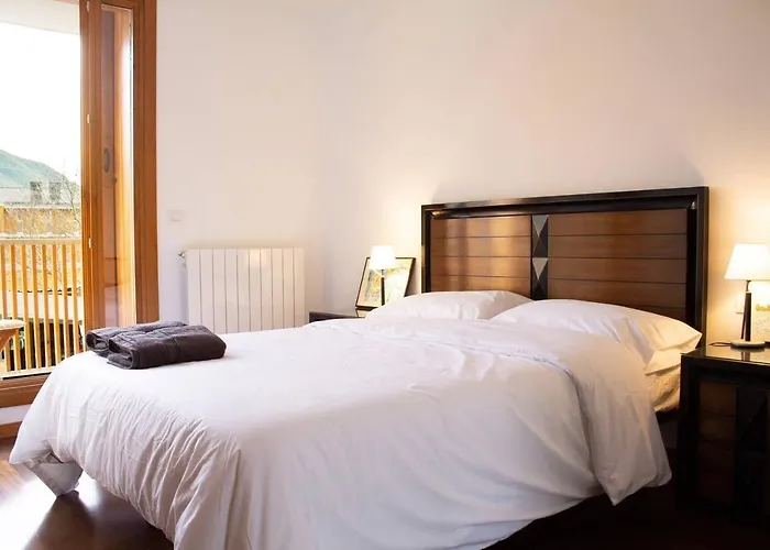 En Urbanización, Ideal Esquí Biescas (Aragon)